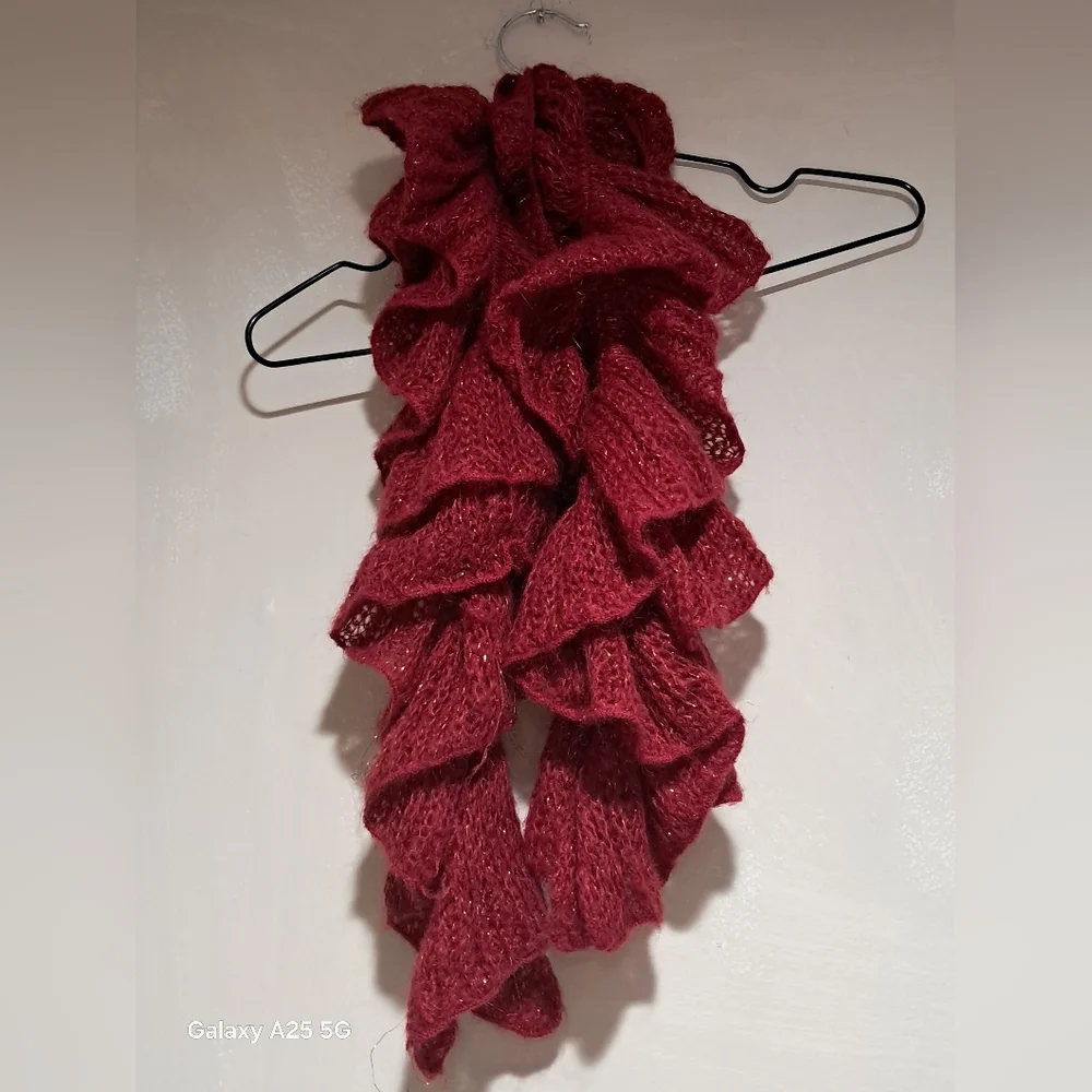 Vintage-style Ruffled Scarf  By Descours Paris For Women - Picture 3 of 7